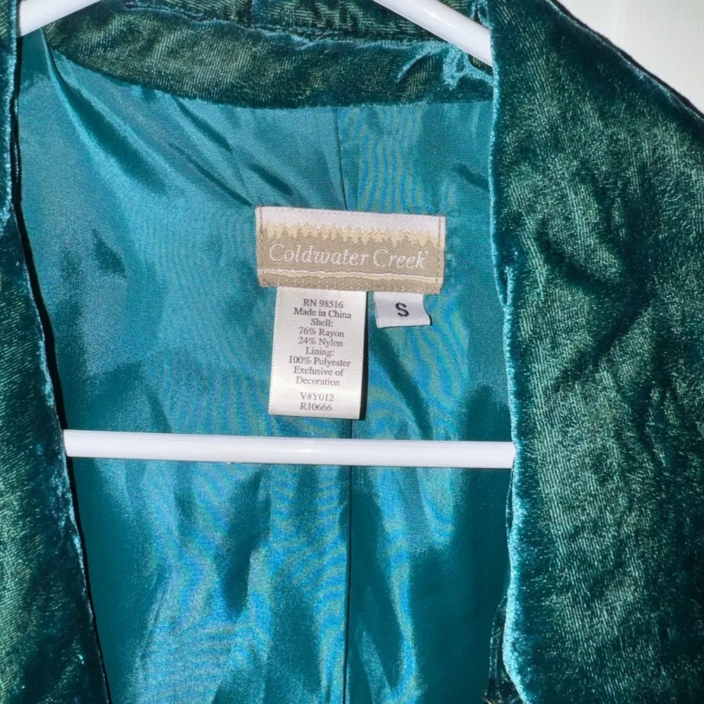 Jacket - Picture 2 of 4